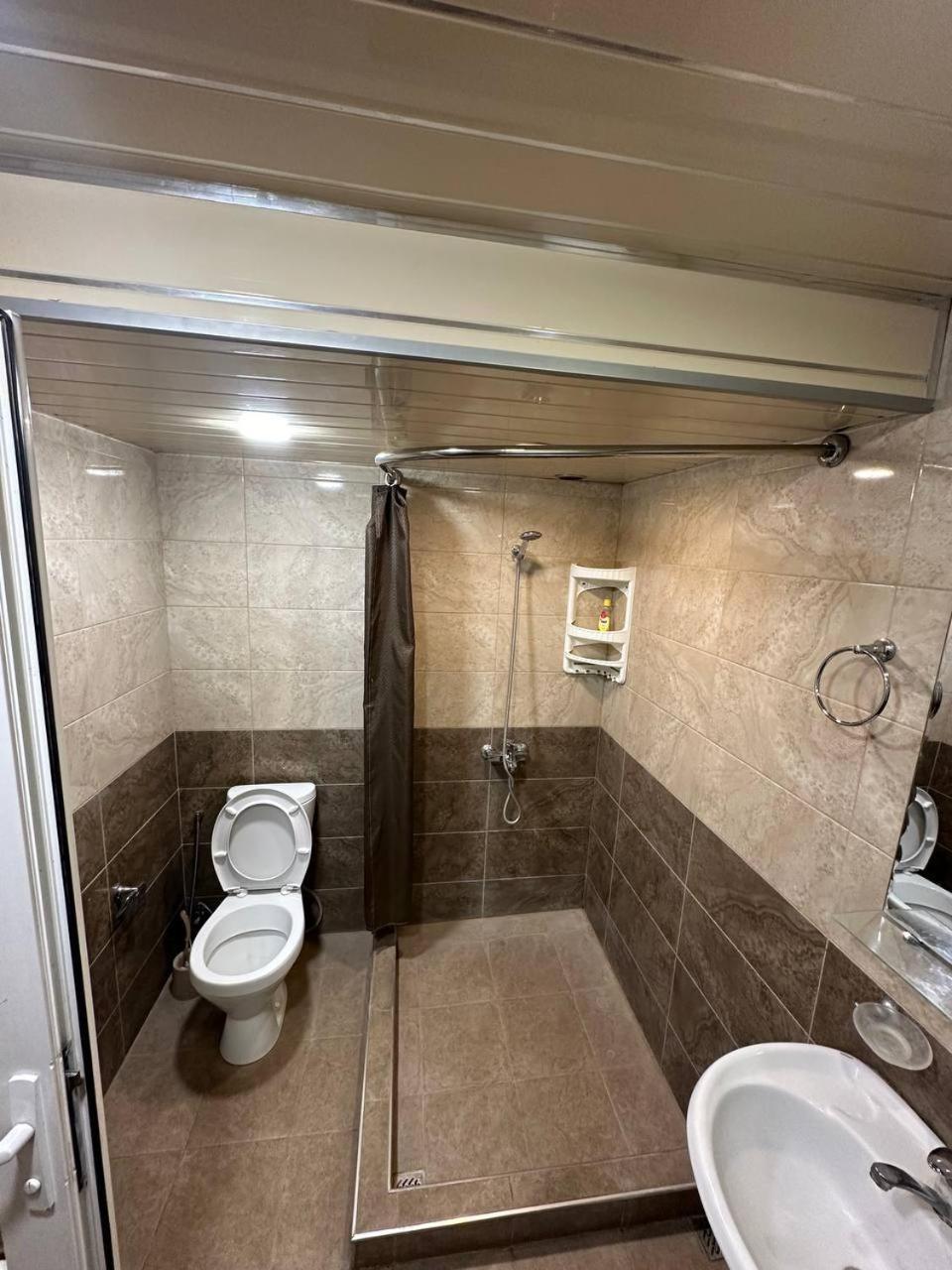 Ghazaryan Appartement Jerevan Buitenkant foto