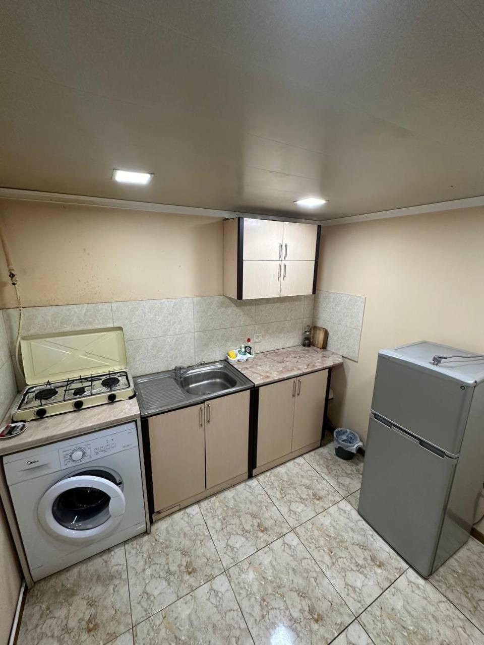 Ghazaryan Appartement Jerevan Buitenkant foto