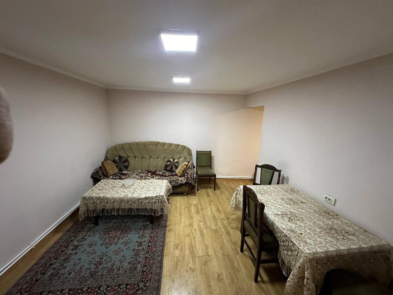 Ghazaryan Appartement Jerevan Buitenkant foto